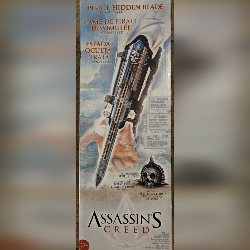 Assassins Creed Hidden Blade And Gauntlet